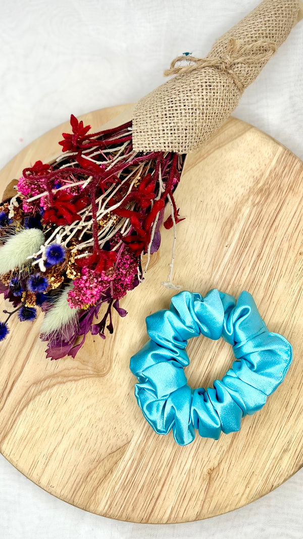 Silk Scrunchie Sky Blue