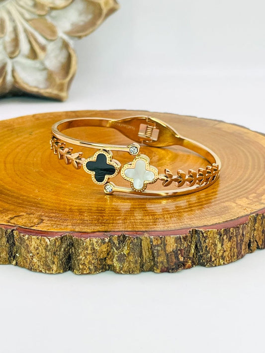 Double Four Leaf brand bracelet